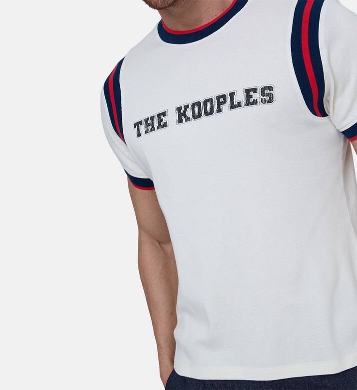 تيشيرت مخطط بشعار متباين بقصة ضيقة