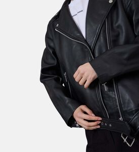 جاكيت بايكر ساوينونا بقصة عادية جلد