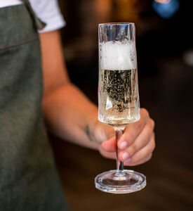 طقم كؤوس شمبانيا بلاستيك قطعتين