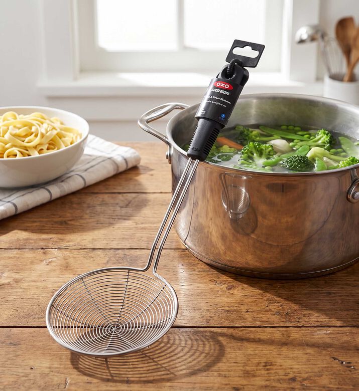 Oxo Good Grips Scoop Strain Skimmer, Packshot View