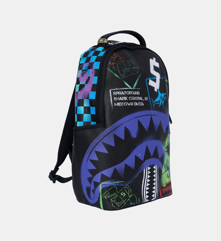 حقيبة ظهر رقمية غرافيتي بفم قرش