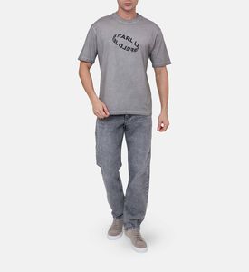 تيشيرت مريح بقصّة واسعة ومظهر مغسول