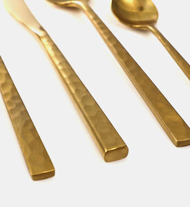 The Fuse Hammered 24-piece Cutlery Set The Fuse Hammered 24-piece Cutlery Set