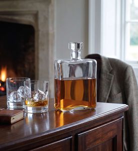 Lsa Cask Whisky Oblong Decanter 1 L, Model View
