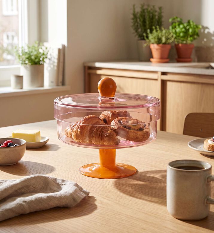 &k Amsterdam Casual Gradient Centerpiece Jar, Pink, Model View