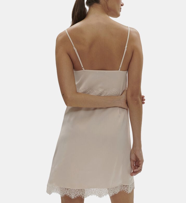 Simone Perele Satin Secret Short Nightdress, Light-pink, Xs, Model View Simone Perele Satin Secret Short Nightdress, Light-pink, Xs, Model View