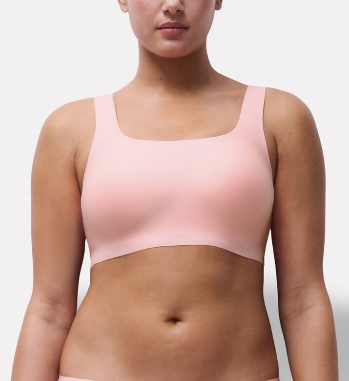 Chantelle Bra, Model View