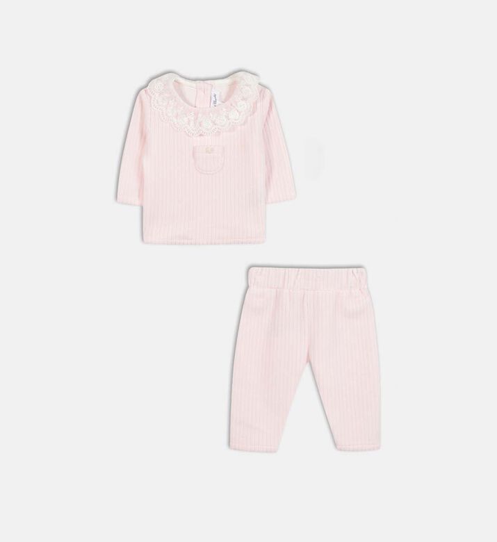 طقم مخملي طويل الأكمام