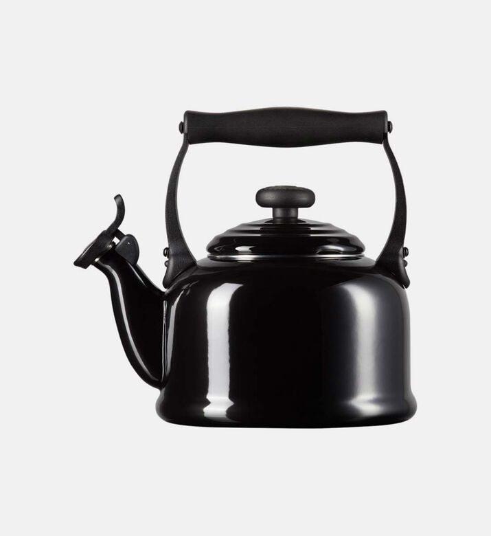 غلاية تقليدية على الموقد