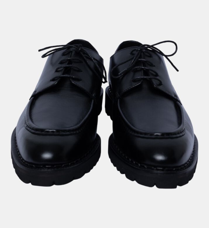 Almond-shaped Cape Leather Derbies