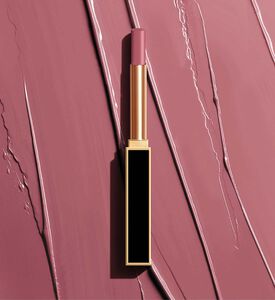 أحمر شفاه نحيف لامع