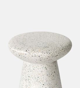 الكثير من البراز الخرساني المقوى