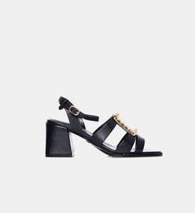 صندل جلد بكعب عريض بحلي ميتاليك مربع