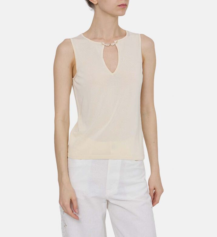 Sayani Wing Closure Sleeveless Top