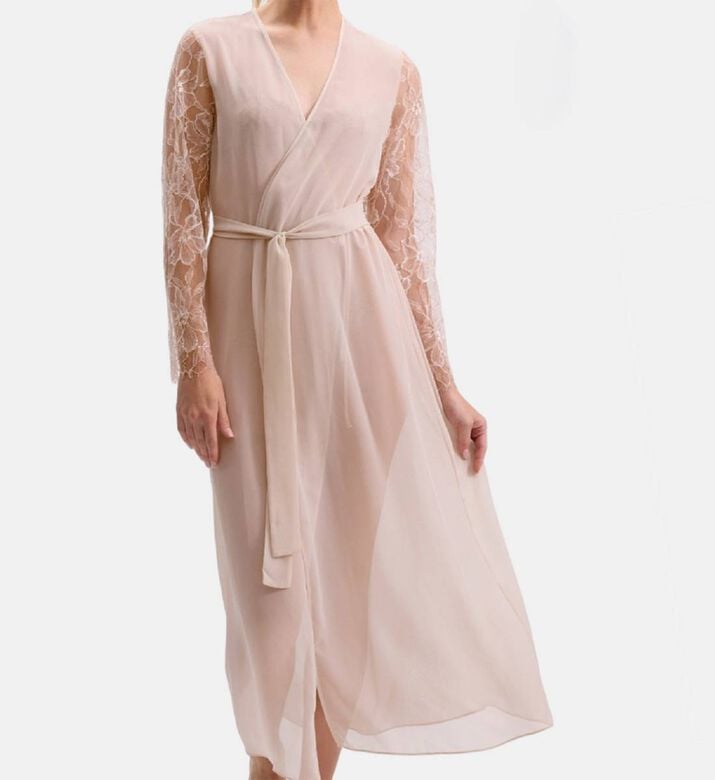 Rya Robe Sincerity, Model View