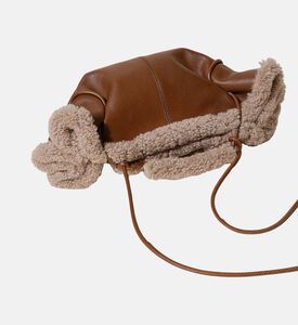 حقيبة يد أرتا صغيرة بفرو غنم مجعد