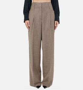 بنطال واسع الأرجل وخصر عالي