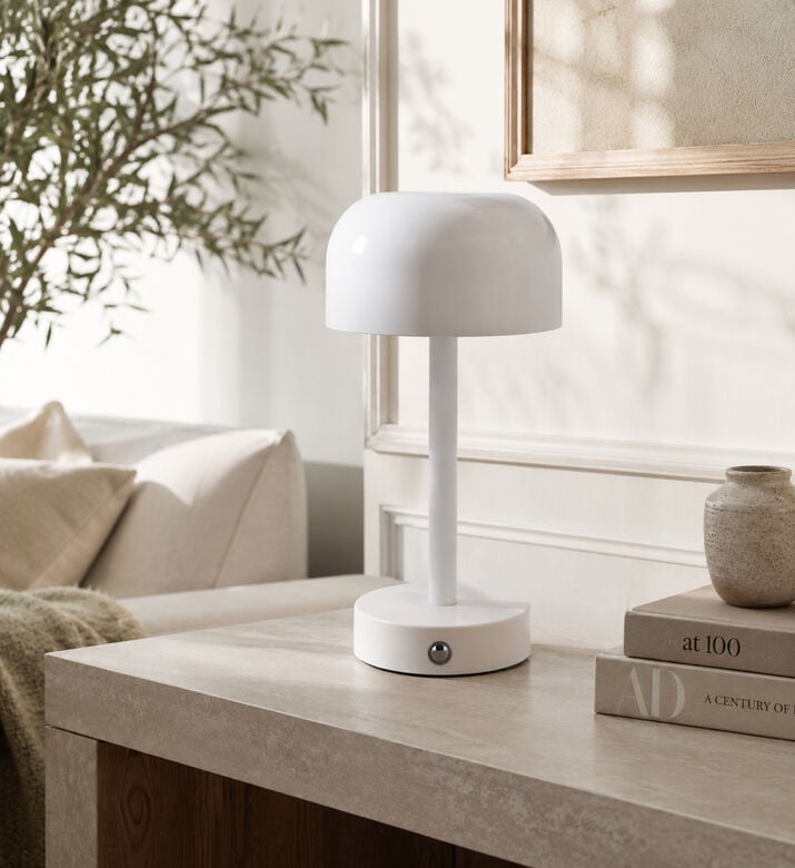 Leitmotiv James Led Table Lamp, White, Packshot View