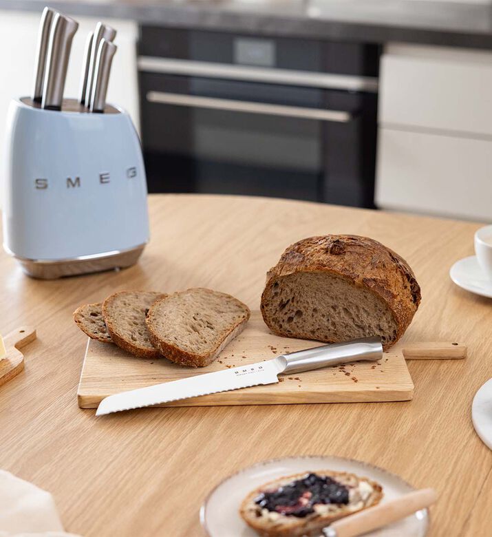 Smeg 6-piece Stainless Steel Knife Block Set, Packshot View
