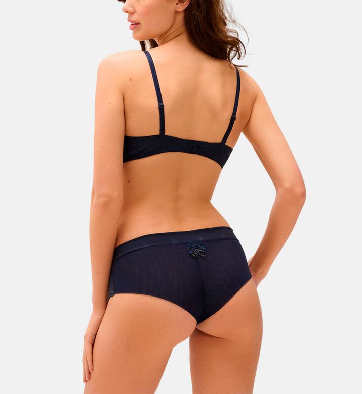 Simone Perele Bra, Model View Simone Perele Bra, Model View