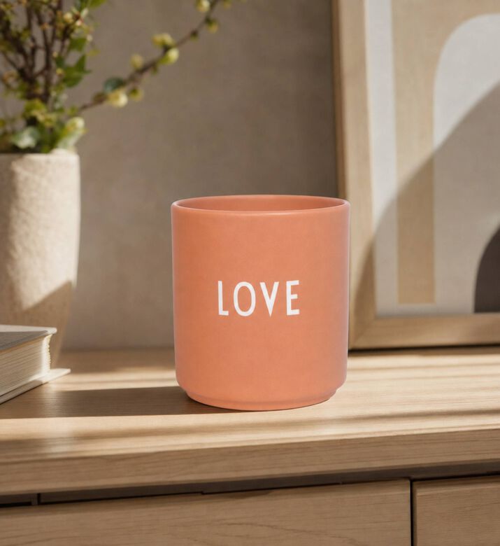 Design Letters Dad Favourite Porcelain Cup, Orange, Love, Model View