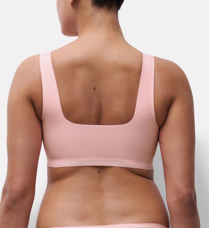 Chantelle Bra, Model View