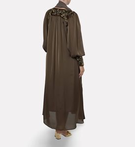 BANOU Floral-embroidery A-line Abaya, Model View