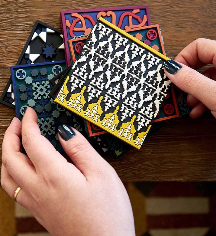 طقم قواعد سفرة بي في سي 6 قطع