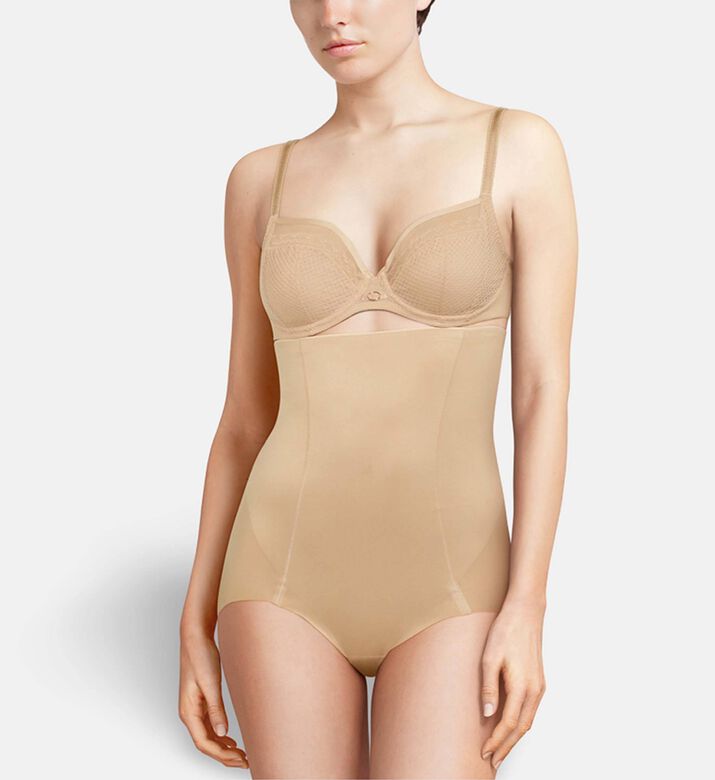 Chantelle Basic Shaping High Waist Brief, Model View