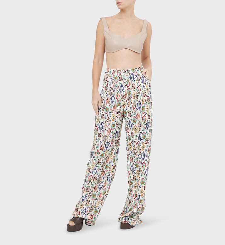 بنطال واسع الأرجل بتفاصيل عرقية