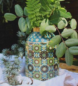 الناشر الأندلسي الخزفي