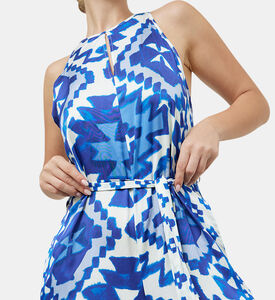 جمبسوت بطبعة ساتان بدون أكمام