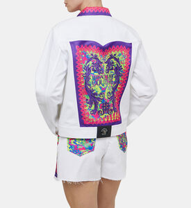 جاكيت دنيم بطبعة حيوانات