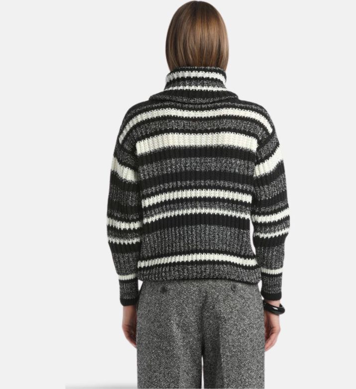 Luisa Spagnoli Pullover, Model View