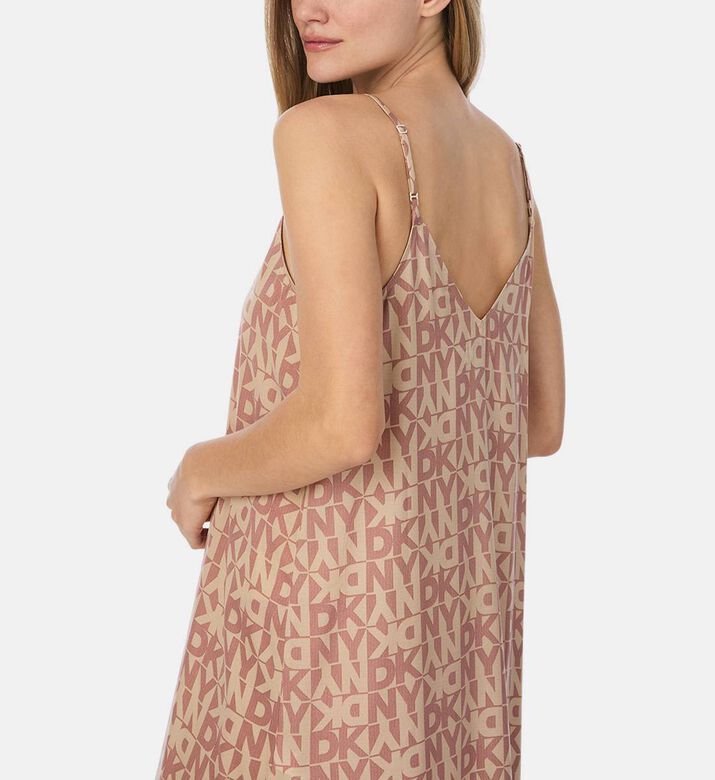 DKNY Chemise, Model View