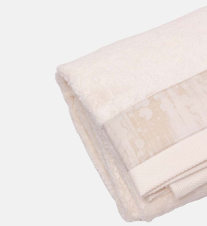 منشفة حمام أنيقة وناعمة الملمس منشفة حمام أنيقة وناعمة الملمس