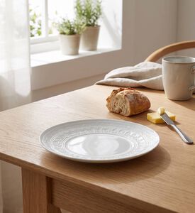 Vista Alegre Decorative Bread Plate, Model View