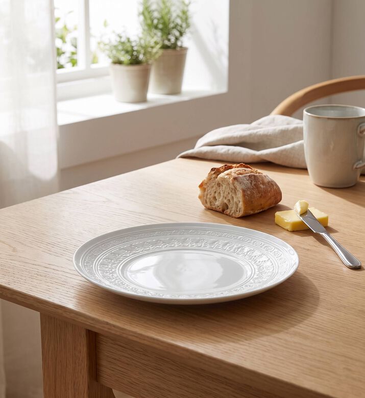 Vista Alegre Decorative Bread Plate, Model View
