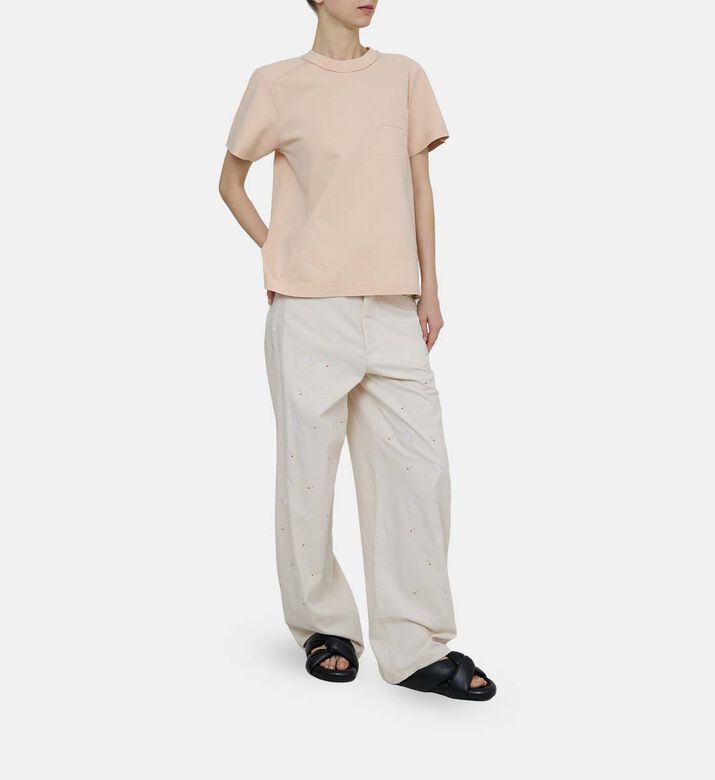 تيشيرت قطن بياقة دائرية وجيب على الصدر