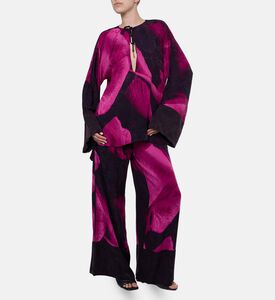 Niluu Floral-print Tie Closure Top, Model View