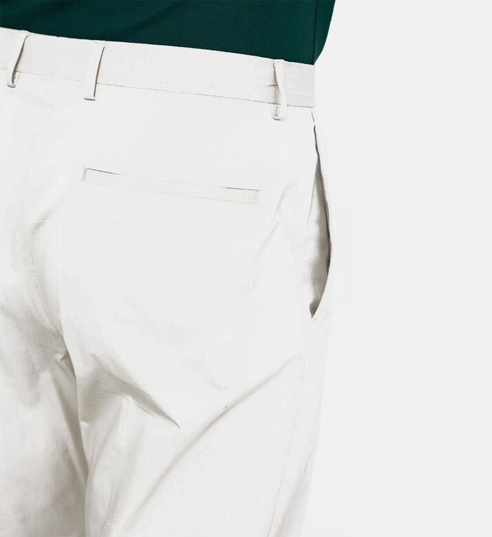 تيشيرت بطبعة لوغو متعددة الألوان