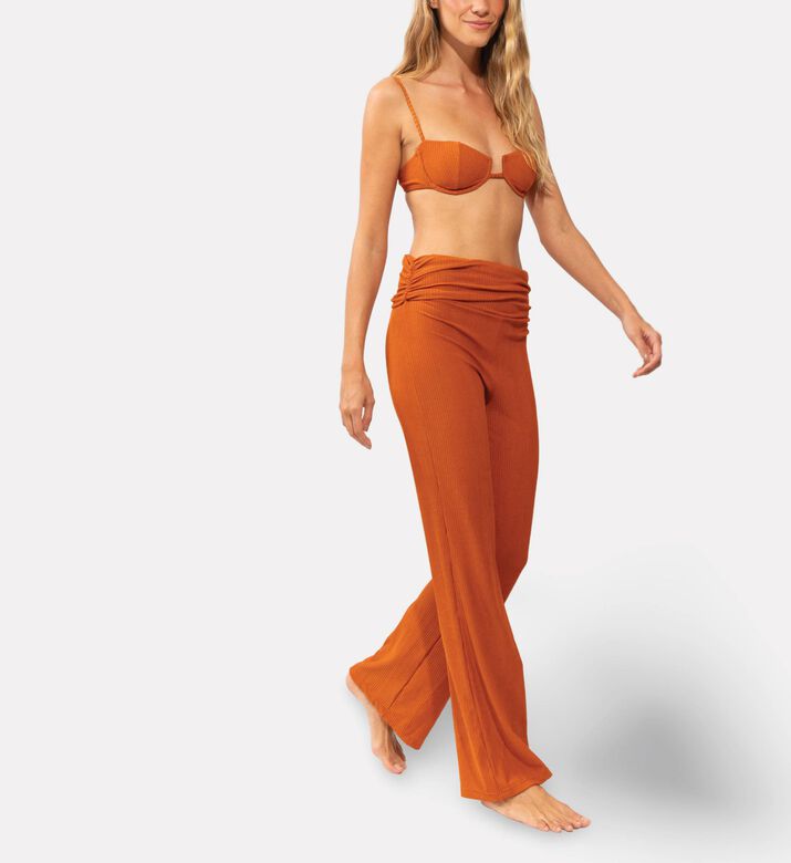 Rio De Sol Pant Ferrugo, Model View