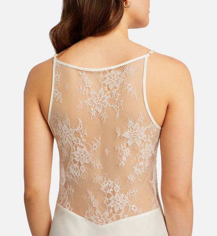 روب سيرينا ليلي ساتان متوسط الطول