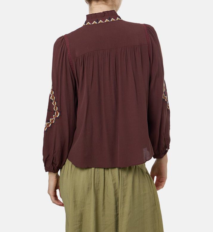 Ba and Sh Tate Geometric Embroidery Blouse, Model View