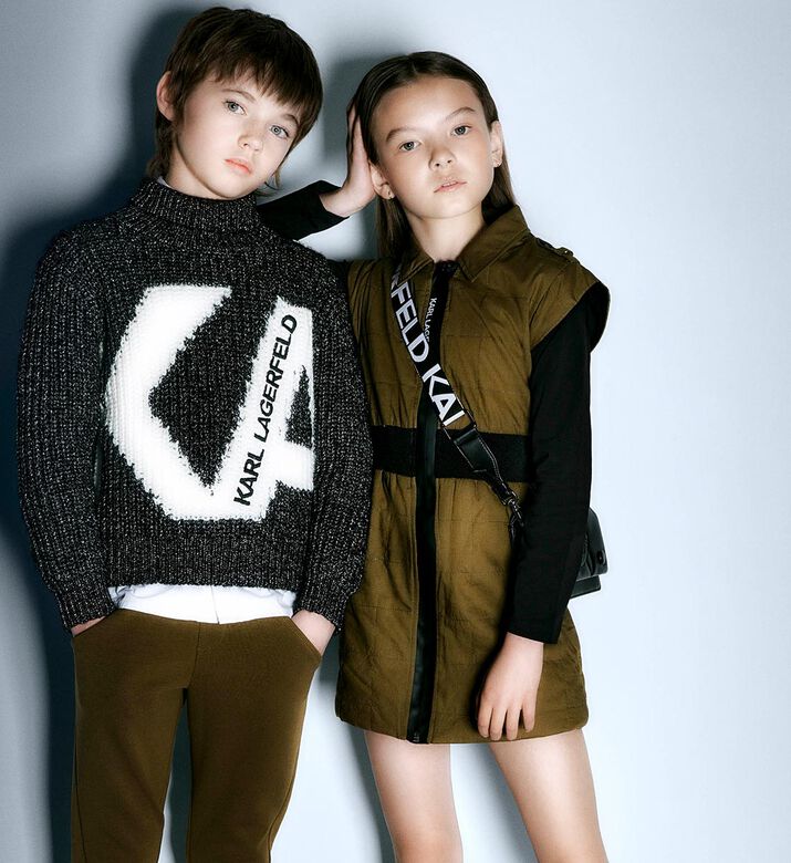 بنطال الركض مصنوع من القطن بقصّة مدببة