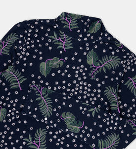 قميص برقبة عالية مطبوع بالكامل