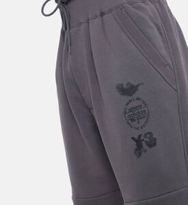 بنطال رياضي بتطريز شعار ورباط خصر