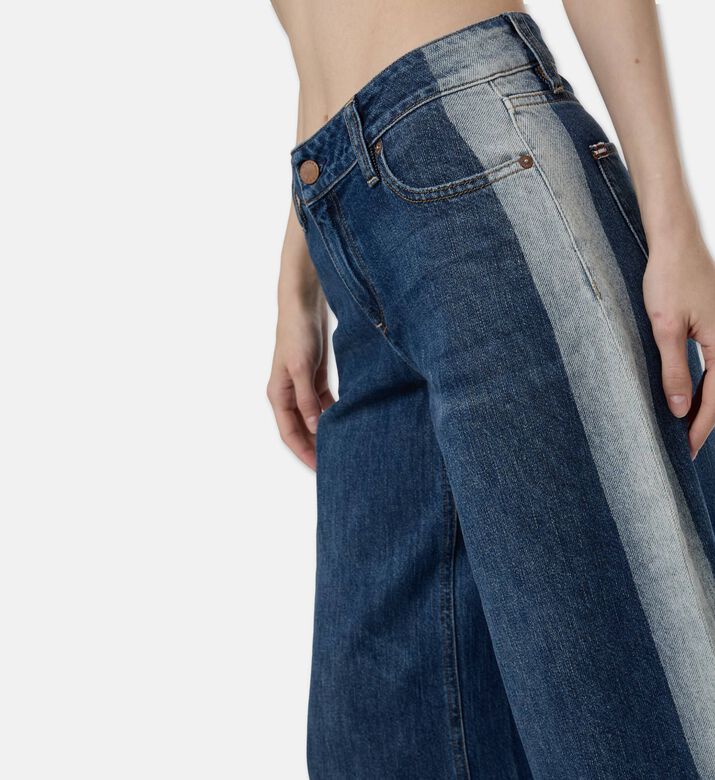 Alice and Olivia Jeans Stu, Model View