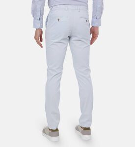 بنطال بقصة عادية بتفاصيل منسوجة