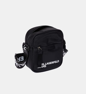 حقيبة كروس بودي بإغلاق بسحاب